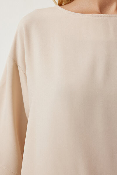 Happiness İstanbul Γυναικεία κρεμ μπλούζα με λαιμόκοψη ρέουσα βισκόζη RC00152