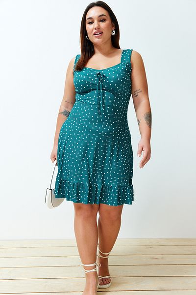 Trendyol Curve A-Linie-Mini-Strick-Sommerkleid mit gepunktetem Schleifendetail und Volants – TBBSS24AH00127