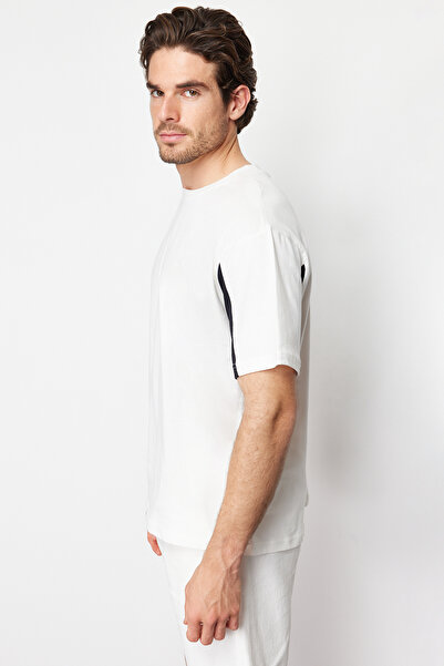 Trendyol Collection Color Block Ecru Oversize βαμβακερό μπλουζάκι - TMNSS24TS00068