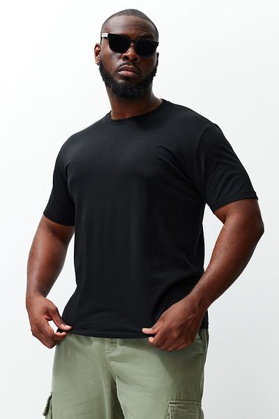 Trendyol Collection Μαύρο Slim Fit Plus Size Άνετο βαμβακερό μπλουζάκι - TMNSS23TS00132