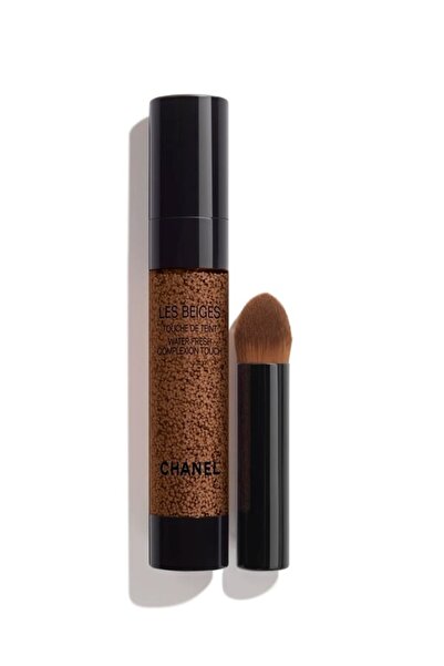 Chanel LES BEIGES WATER-FRESH COMPLEXION TOUCH RENK TONUNU EŞİTLER - AYDINLATIR - NEMLENDİRİR.