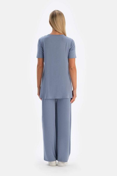 Dagi Indigofarbenes, funktionales Umstands-T-Shirt aus Modal