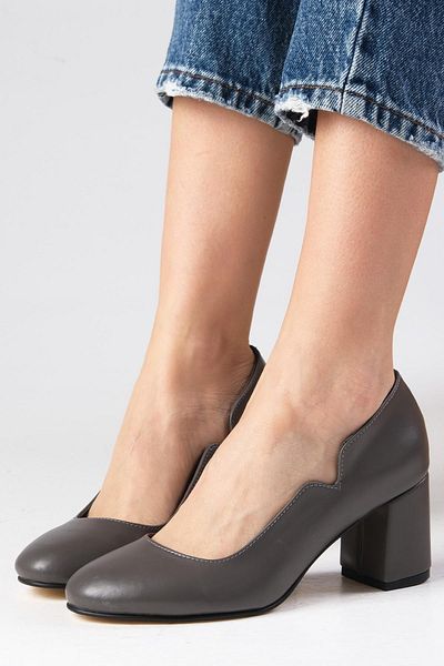 Mio Gusto Keira Graue Damenschuhe mit runder Spitze und Absatz