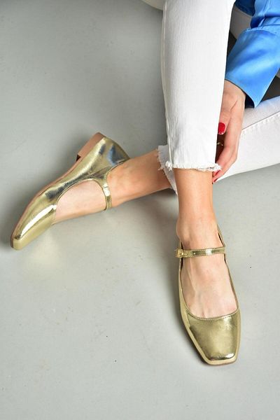 Fox Shoes S726252508 Złote baleriny damskie ze skóry lakierowanej