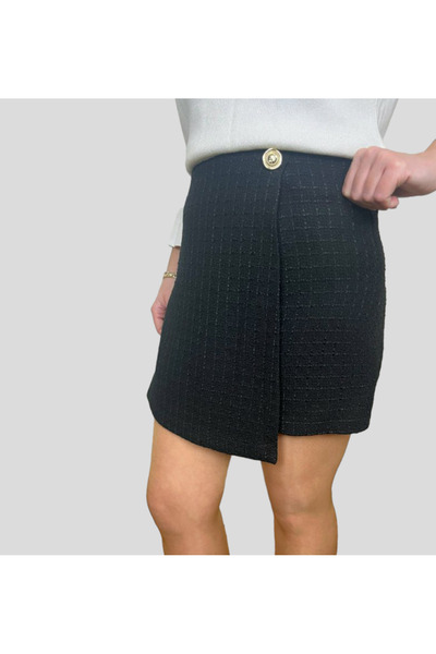 ABAS Siyah Tüvit Kumaş Önden Kapaklı Düğme Detaylı Mini Şort Etek