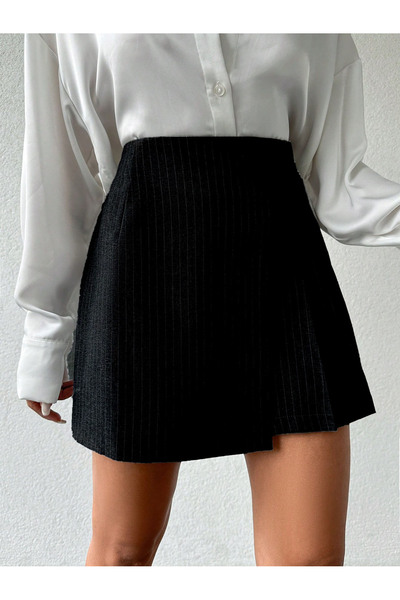 Purpleclo Dar Kalıp İki Düğmeli Siyah Pileli Etek