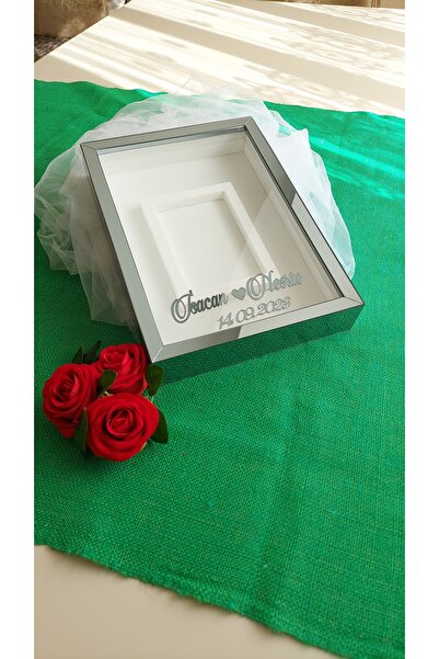 hobicehayaller Rama de memorie de 25x35 cm cu sectiune foto cu nume! Noi cutii de trandafiri la modă! Design de flori de promisiune!