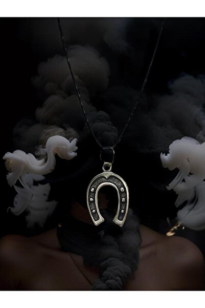 whocares قلادة للجنسين مع رمز حدوة الحصان، جودة أنيقة وأنيقة