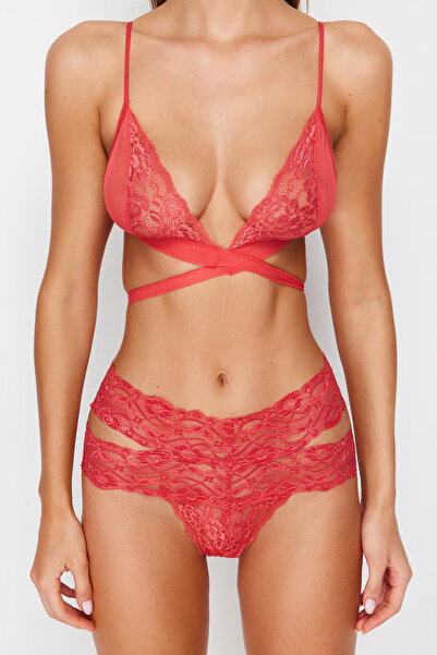 Trendyol Collection Gránátalma virágmintás - kötélpántos fehérnemű szett csipkével és nyakkendővel THMAW22AU0202