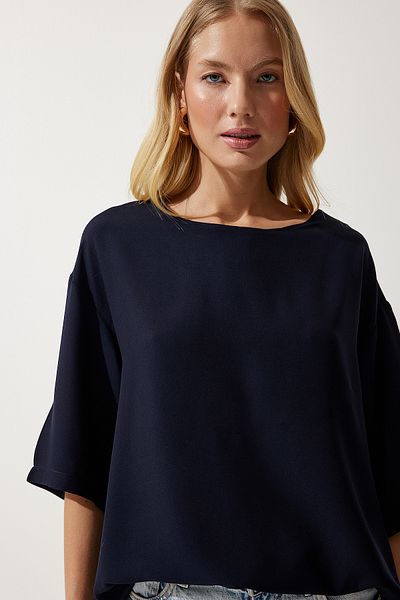 Happiness İstanbul Women's Navy Blue Crew Neck Flowing Viscose Blouse RC00152