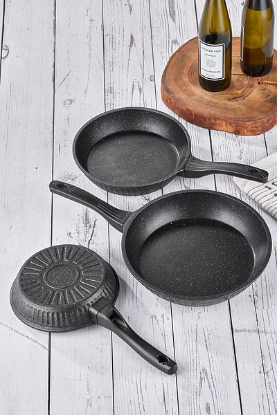 Taç Valeriya Casting 3-Piece Pan Set