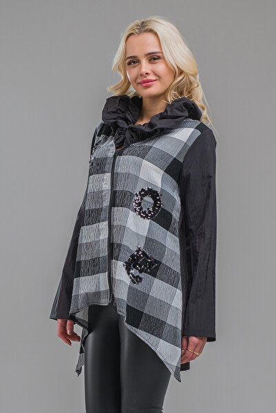 Bold & Young Kadın Siyah Renk Büzgülü Yakalı Nakışlı Gofre Kumaş Kombinli Paraşüt Ceket