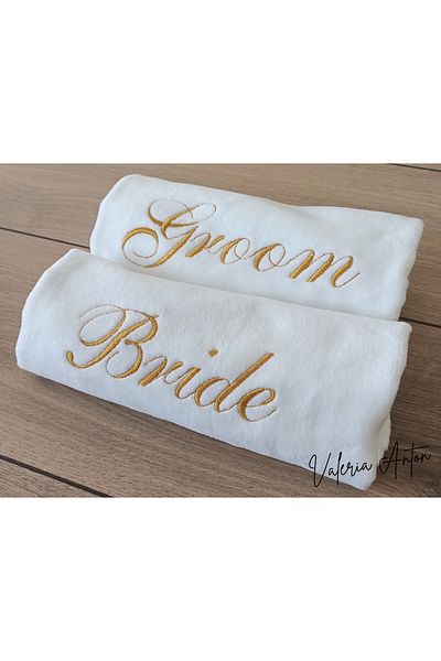 Valeria Anton Bride & Groom Embroidered Bride & Groom 2-Piece Towel
