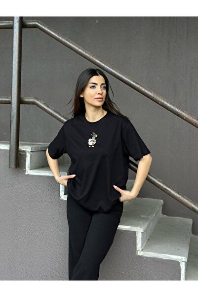 CYU Ördek İşlemeli Taşlı Siyah Tişört