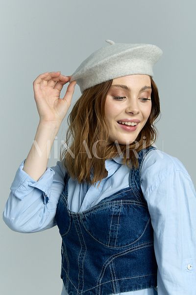 MinaCarin Gray French Painter Felt Beret