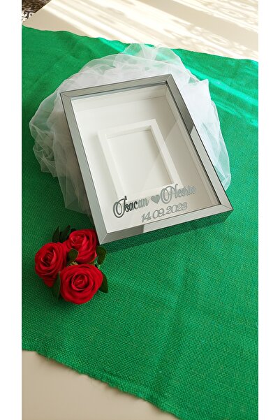 hobicehayaller Rama de memorie de 25x35 cm cu sectiune foto cu nume! Noi cutii de trandafiri la modă! Design de flori de promisiune!