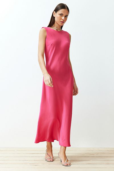Trendyol Collection Φούξια πίσω Λεπτομερές σατινέ μάξι υφαντό φόρεμα TWOSS24EL00070