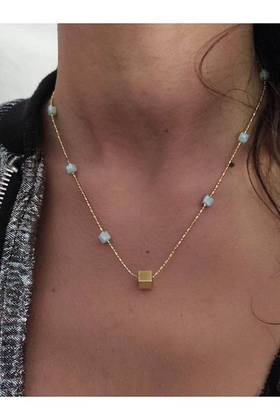 TÜKKAN ACCESSORİES GOLD BLUE DETAIL CUBE FIGURED NECKLACE-SLEEVE159