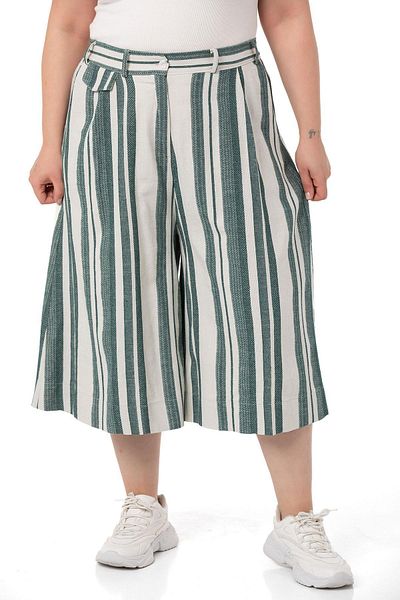 DISENTIS MODEST Plus Size Wide Leg Pocket Bermuda Green Trousers