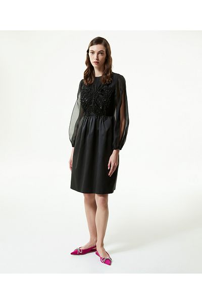 Machka Kleid aus Organza mit Schmetterlingsstickerei
