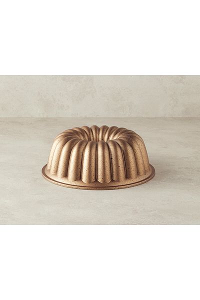 English Home Patisserie Quinn Aluminum Casting Cake Mold Gold