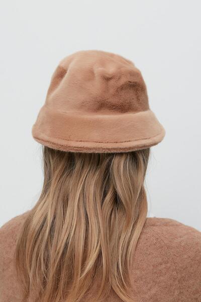 C&City Plyšová čepice Bucket 8007 Camel