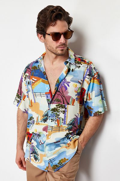 Trendyol Collection Laza szabású Oversize színes viszkóz ing - rövid ujjú, nyomott TMNSS24GO00056