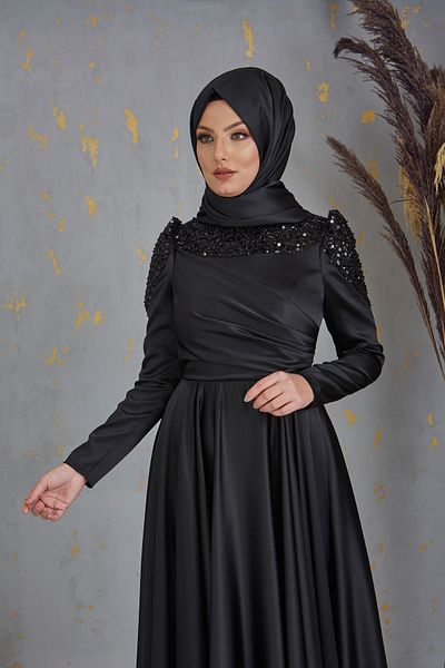 Surikka Βραδινό φόρεμα Bersu Hijab με χάντρες με παγιέτες μπροστά μαύρο