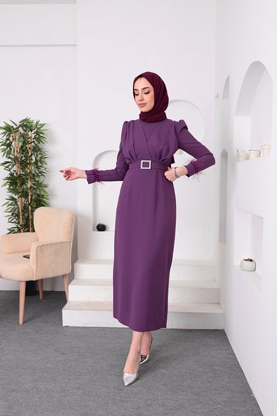 Aranlı tekstil Φόρεμα Hijab μανίκια σε μορφή μολυβιού με λεπτομέρεια από πούπουλα