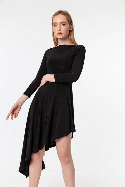 Laranor Black Boat Neck Asymmetrical Cut Dress