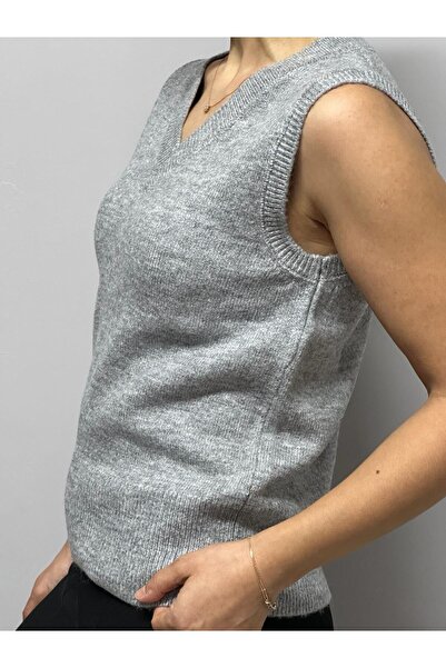 soBasic V-подібний комір, базовий светр - сірий