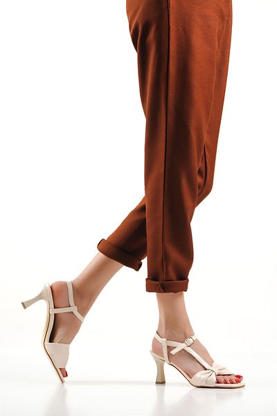 TRENDELLA Women's Thin Heeled Comfortable Sandals Tr150y09d