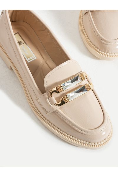 Alemdar Shoes İVAN Дамски мокасини с лачена кожа и камък в кремав цвят