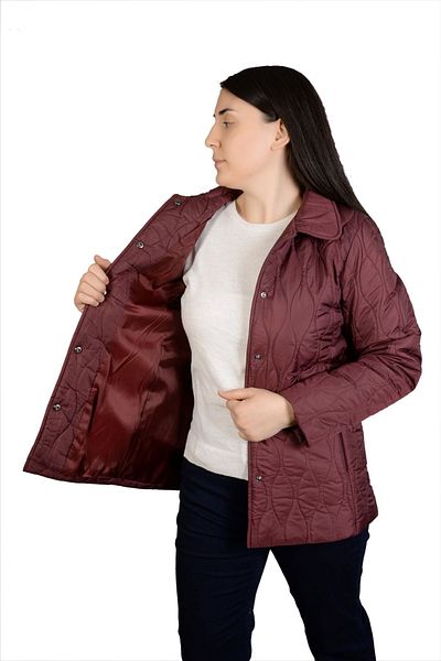 Blues Outlet WOMEN'S COOKED PATTERN QUILTED COAT - Claret Red