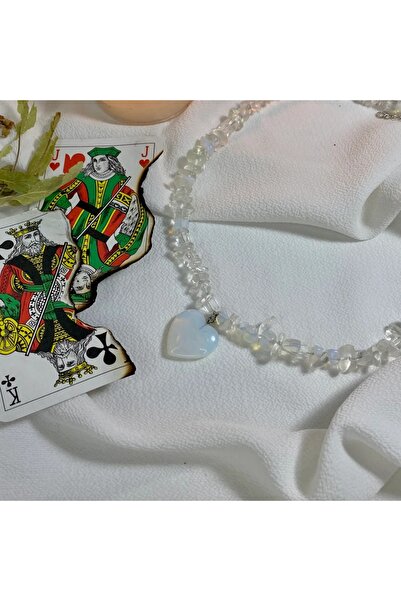 Elifsu Jewelry قلادة من حجر الأوباليت (الاصطناعي) على شكل قلب