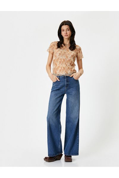 Koton Kurzärmliges Crop-T-Shirt mit Camouflage-Muster