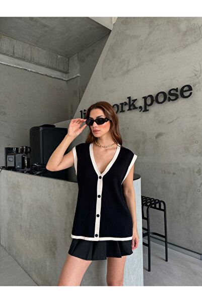 Laluvia Black 4-Button Intersia Vest