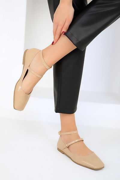 SOHO Tan Patent Leather Women's Ballerinas 18935