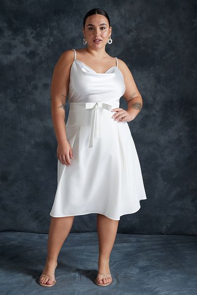 Trendyol Curve Bílá tkaná sukně s vysokou mašlí – Svatební/Nikah/Svatební stylová Tbbss24Az00037