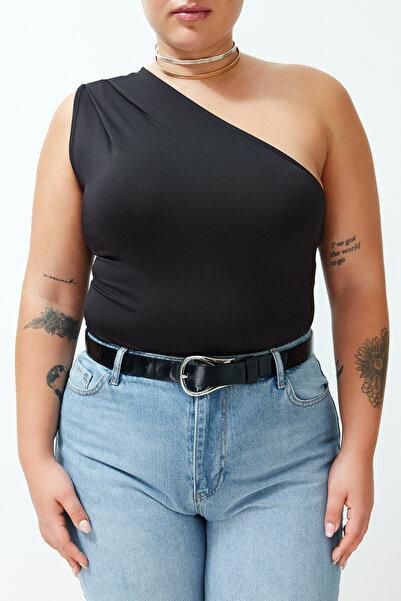 Trendyol Curve Schwarzer gestrickter Body mit asymmetrischem Kragen und Druckknöpfen unten TBSSS24AF00066