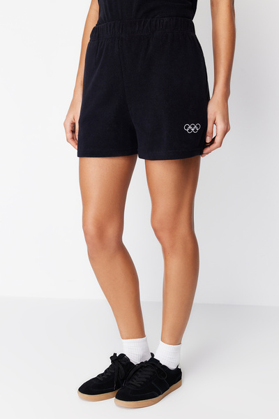 The Olympic Collection Schwarze Handtuchshorts und Bermuda TWOAW24SR00081