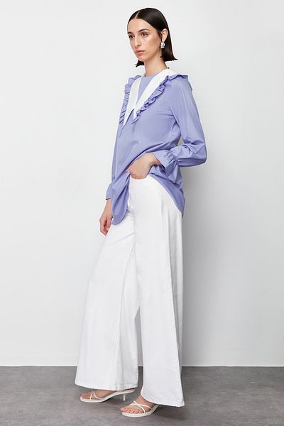 Trendyol Modest Fliederfarbenes, gewebtes Baumwollhemd mit Babykragen und Rüschen TCTSS24TG00008