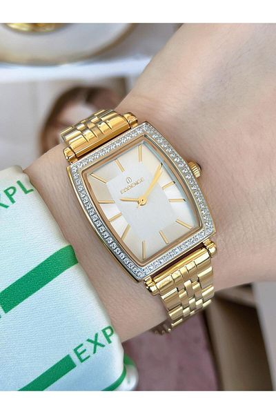 Essence Steel Cord No Darkening Color Throwing 50 Mt Water Resistant Women's Wristwatch BD1141.130