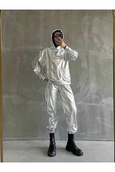 Butik Metallic Top and Bottom Tracksuit Set