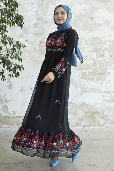 InStyle Fustă brodată cu volan Rochie din sifon - neagră