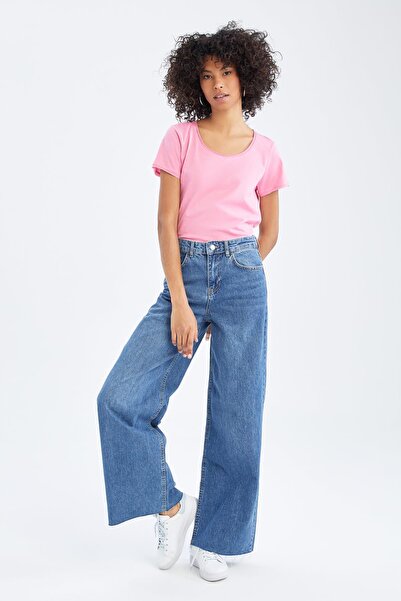 DeFacto Regular Fit Bisiklet Yaka Kısa Kollu %100 Pamuk Tişört K1508az22sm