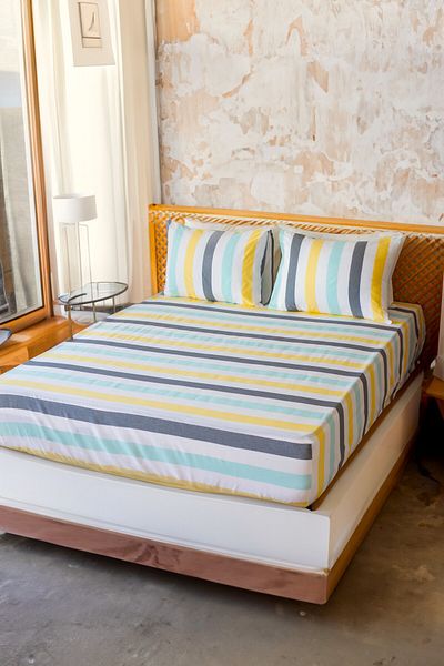 ELY PARKER 4 Colorful Striped Patterned Elastic Sheet Set Single, Double