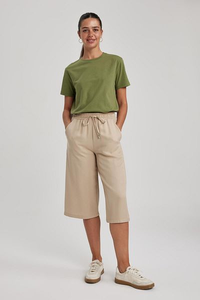 DeFacto Capri-Crop-Fit-Viskose-Capri mit hoher Taille I6798az23sm
