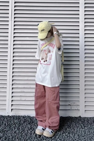 EFBUTİK White Unisex Fogvibe Milk Together T-Shirt