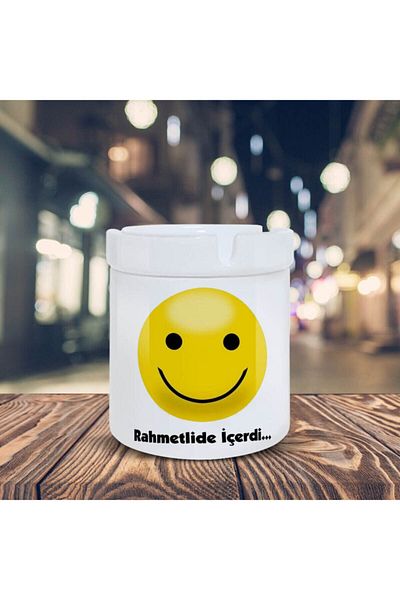 HobiShop Είχε ένα έξοχο τασάκι με τυπωμένο Emoji-70147